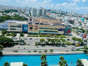 Sunrise City 1 phòng ngủ view hồ bơi