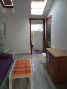 Apartamento de 2 dormitorios entre metro Estrecho y Francos Rodríguez