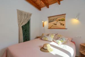 Villa for 10 with swimming pool and sea view