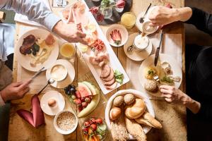 "Quality Hosts Arlberg Hotel Garni Mössmer"