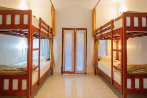 Giường trong Phòng ngủ Tập thể 5 Giường (Bed in 5-Bed Dormitory Room)