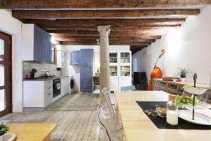 Venetians loft Moschette