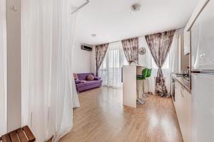 ARI Purple Studio with Free Parking