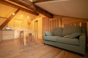 BelAbrì - central charme&comfort -mansarde e appartamento