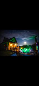 Bystry domek w Beskidach przy szlaku na Babią Górę