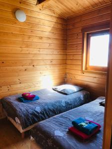 Campings Camping, Hotel De Plein Air Les Cariamas : photos des chambres