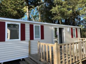 Campings Location mobil home saison 2023 : photos des chambres