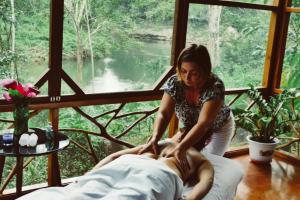 Alma Del Rio Eco-Comfort on the water