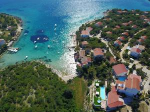 Family friendly apartments with a swimming pool Potocnica, Pag - 3075 