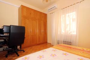 Apartments with WiFi Dubrovnik - 4681