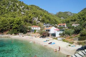 Seaside secluded apartments Cove Skozanje, Hvar - 4624