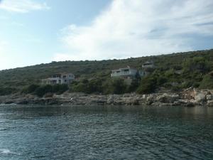 Apartments by the sea Milna, Vis  3036