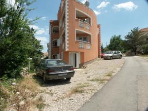 Apartments with a parking space Silo, Krk - 3027