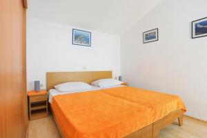 One-Bedroom Apartment with Terrace and Sea View room in Apartments by the sea Balica Rat Omis - 2753