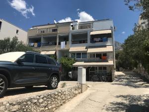 Apartments by the sea Tucepi, Makarska - 2694 