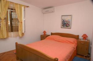 Apartments by the sea Drasnice, Makarska - 2722