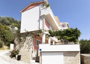 Apartment Podgora 2714c