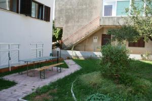 Apartments with a parking space Stanici, Omis - 2819