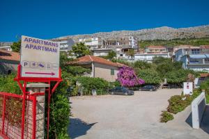 Apartments by the sea Sumpetar, Omis - 2808