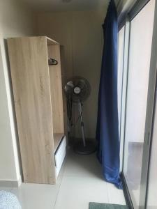 Lovely studio condo with balcony & pool @ Suria Jelutong