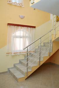 Apartments and rooms by the sea Rogoznica - 3097