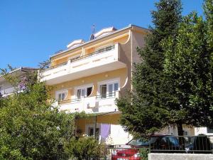 Apartments with a parking space Baska Voda, Makarska - 2709 