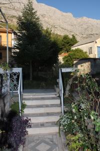 Apartments with a parking space Baska Voda, Makarska - 2709