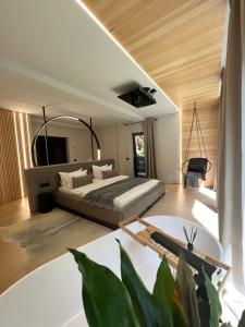 Garden Retreat Junior