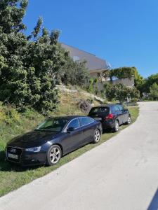 Apartments with a parking space Duce, Omis - 4663