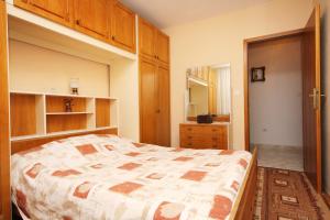 Apartments by the sea Tucepi, Makarska - 2694