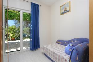 Apartments by the sea Lokva Rogoznica, Omis - 2762