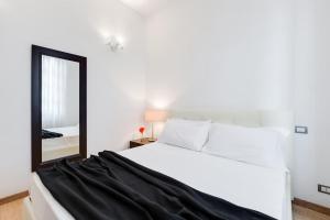 Warm flat near the Vatican