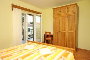 Apartments by the sea Rogoznica - 3262