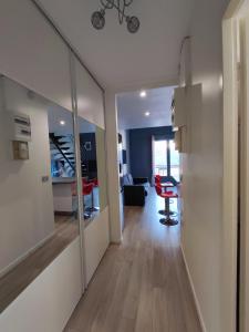 Appartements Duplex Autonome Cosy a Roissy en France : photos des chambres