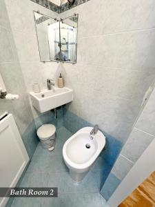 WELCOME RIVIERA -TORRE DAVORIO APPARTAMENTO 126 mq piuterrazzo25 mq - totalmente rinnovato- 250 m dal centro - parcheggio a pagamento 15 euro al giorno da prenotare in anticipo salvo dispo -parking at 15 euro per day to be booked in advance if availa