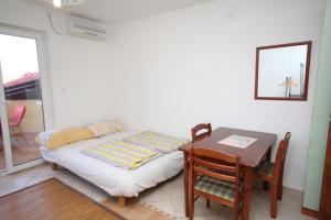 Apartments by the sea Povljana, Pag - 3316