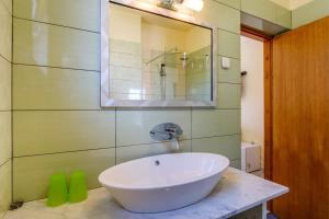 Rooms with a parking space Mali Losinj (Losinj) - 3445