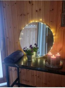 Hietman vierastalon sininen huone