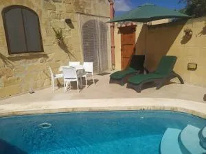 Gozo Rustic Farmhouse with stunning views and swimming pool - 马萨尔福恩