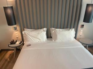 Hotels Hotel Le Sully : Chambre Double