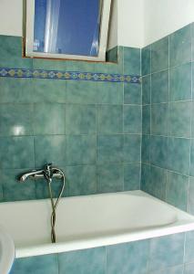 Apartments and rooms with parking space Jelsa, Hvar - 4640