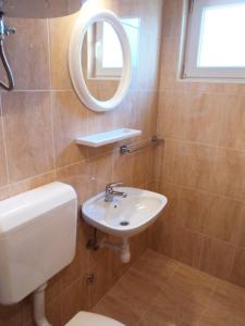 Apartments with parking space Podaca, Makarska - 4747