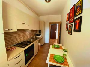 Bellagio - Cozy Apartment with Free Parking & Gym