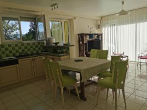 Appartement dans maison individuelle LE CAYLUS BAS