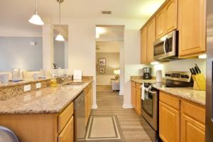 Vista Cay Luxury Retreat condo
