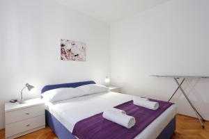 Apartments by the sea Brela, Makarska - 2718