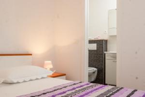 Apartments by the sea Tucepi, Makarska - 2677