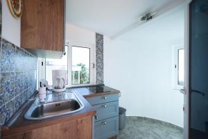 Apartments by the sea Petrcane, Zadar - 3275