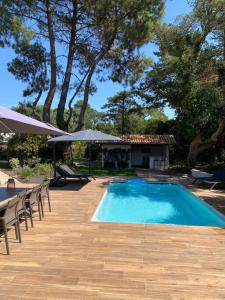 Villa de charme avec piscine à 500m des plages