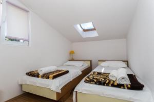 Apartments by the sea Petrcane Zadar 3287